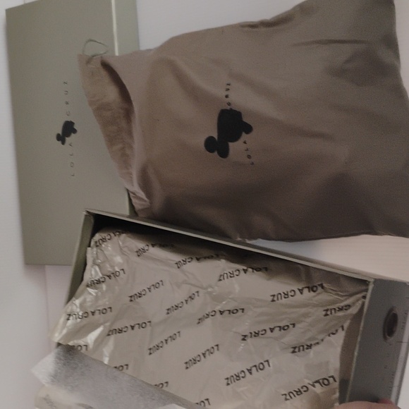 Lola Cruz Gold Mesh Sandals Size EU 37 US 7 Good Condition - Picture 7 of 7